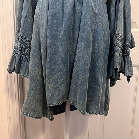 Altar’d State Bell Sleeve Midi Dress. Belt included! - Picture 6 of 12